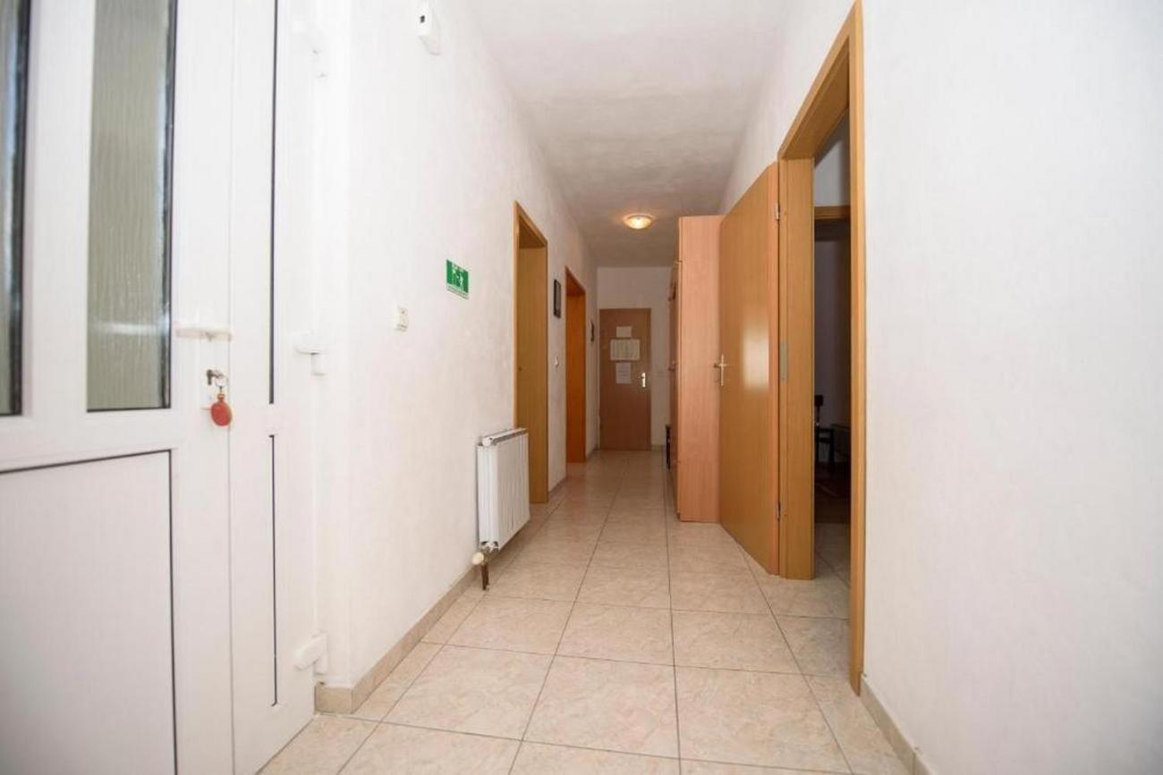 Apartments By The Sea Suhi Potok, Omis - 14555 Jesenice  Exterior photo